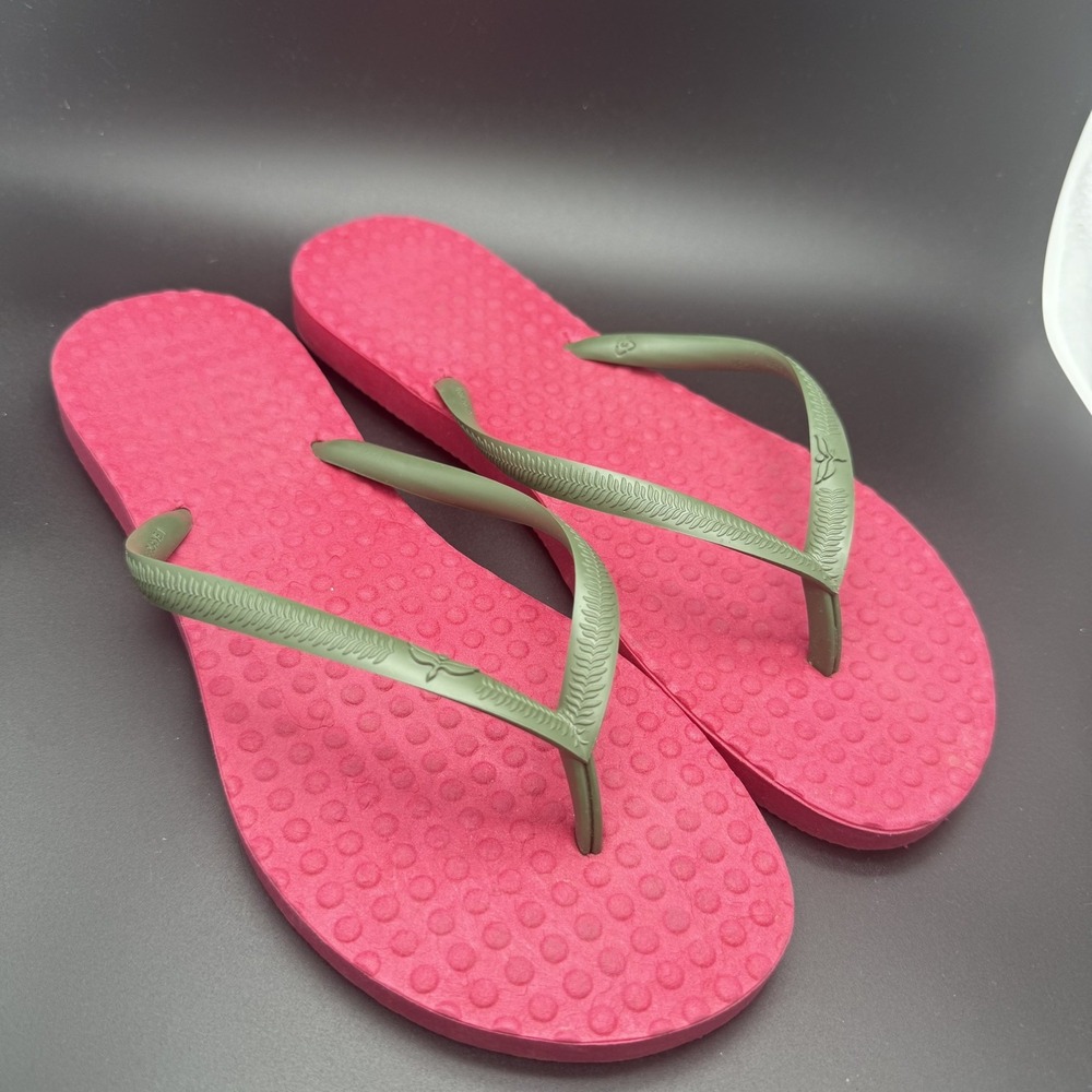 Sustainable Green Flip Flops Women's Size 9 Pink Green Rubber Flat Sandals